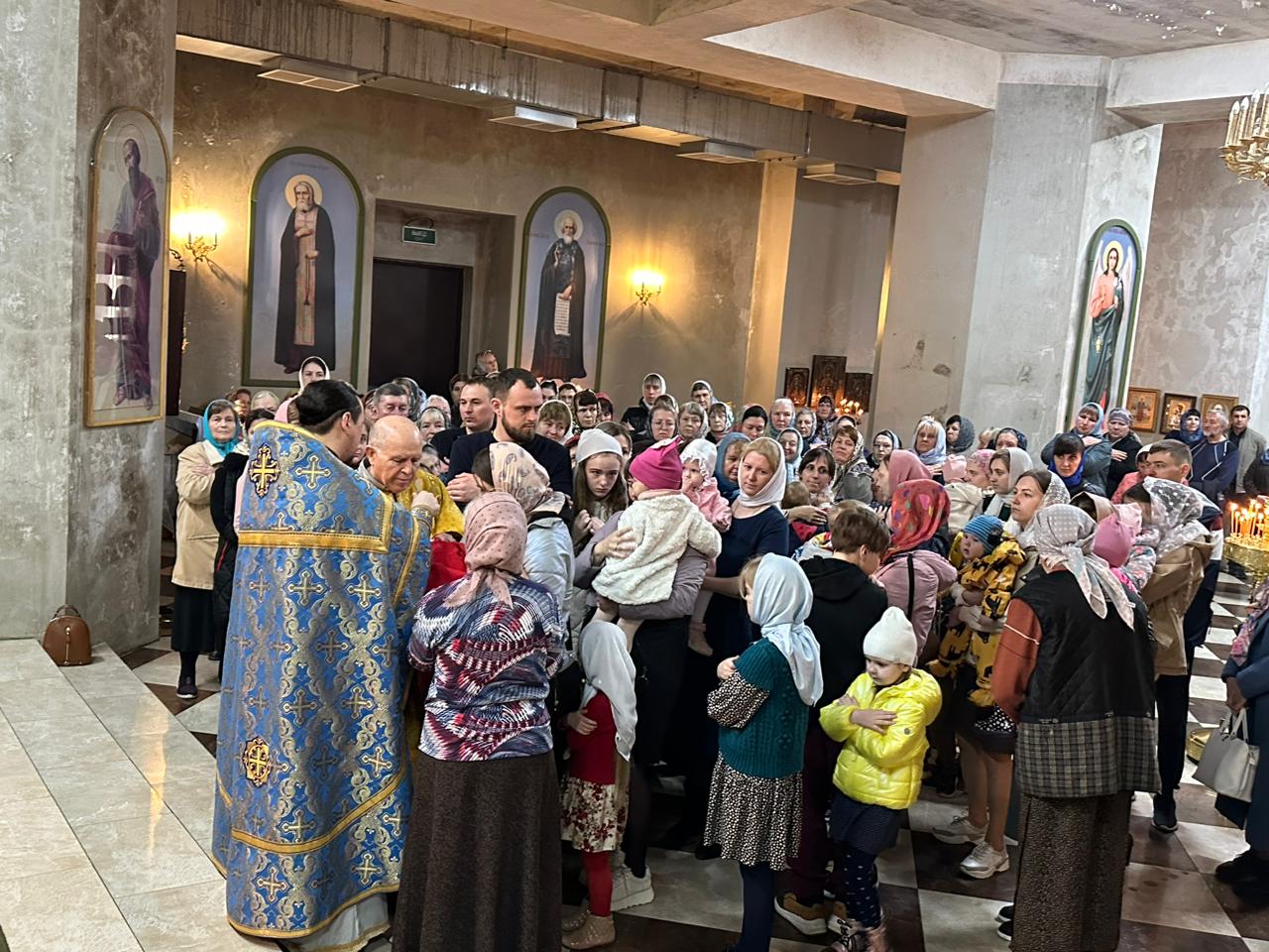 Динамо храм Благовещения крестильня